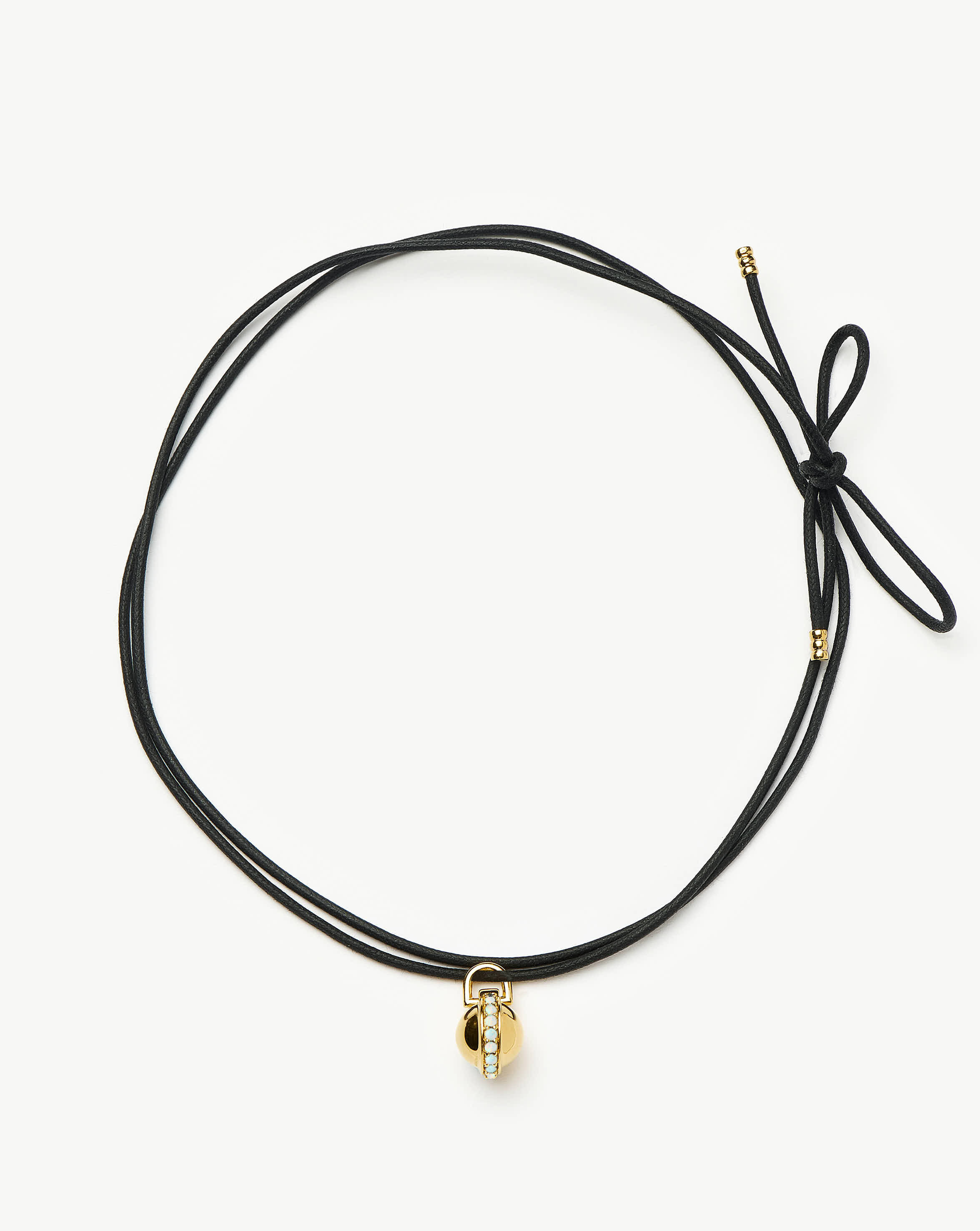 Spend &euro;130 on Missoma and get a free necklace worth &euro;123