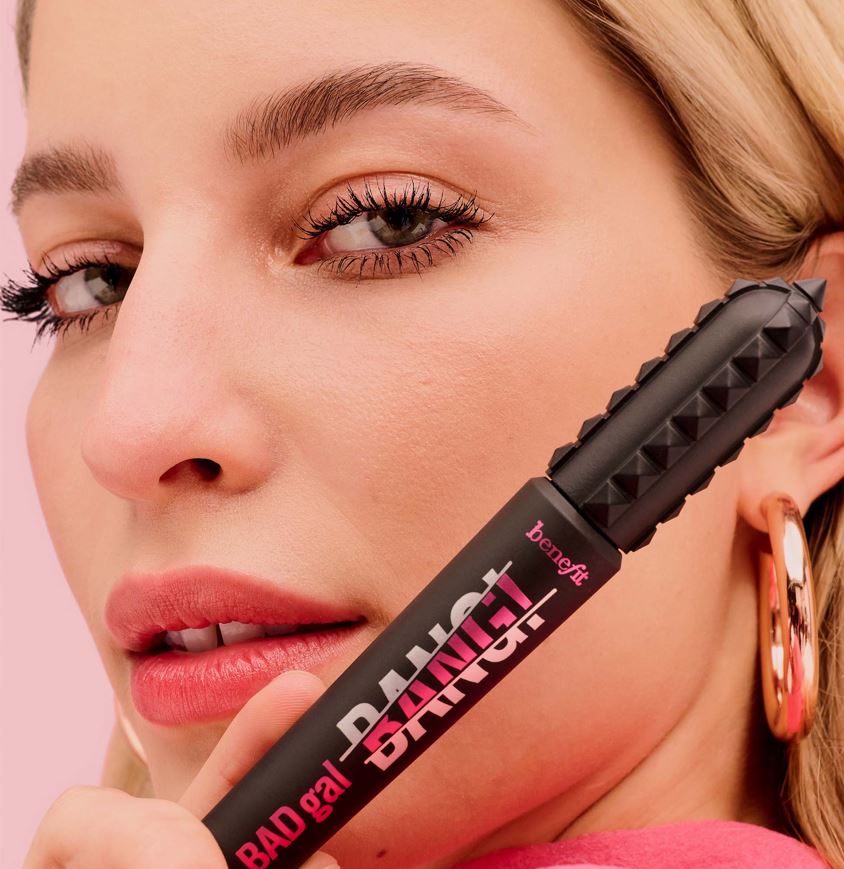 Receive Three Complimentary Benefit Mini's, When You Spend &euro;75 on Benefit *