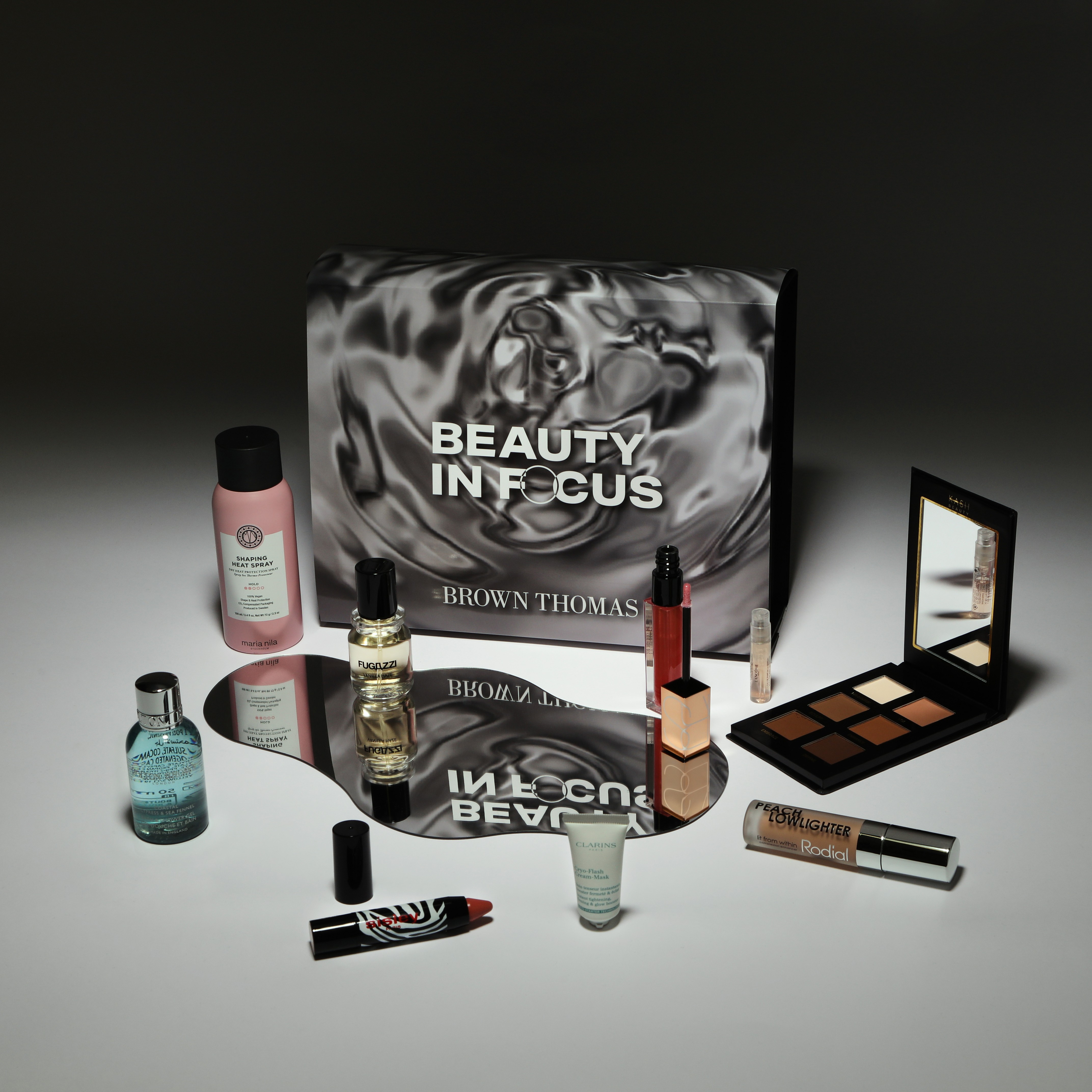 Sign In to Encore Loyalty for Exclusive access to the Beauty in Focus Box with a &euro;260 spend on Beauty*