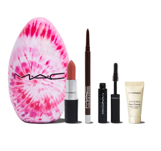 Spend €75 on Mac and receive the M·A·C Spring Essentials. Featuring a full-sized Lipstick in best-selling shade Thanks, It's M·A·C!