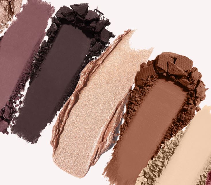 Choose One from Three Beauty Samples When You Spend &euro;120 or More on Beauty*
